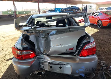 2005 Subaru Impreza Wrx Sti z USA, uszkodzony, nr VIN JF1GD70675L513645